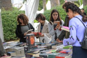 İzmir Kitap Fuarı 2026: İmza Günleri, Söyleşiler ve Atölyelerle 10 Günlük Edebiyat Buluşması