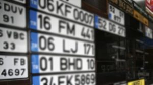 Plaka Güvenliği ve Denetimlerine Dair Yetkili Açıklamalar: Kalın Harfli ve Karekod İçeren Standartlar