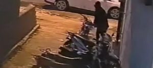 Reyhanlı’da Son Taksiti Ödenen Motosikletin Hırsızlığı Güvenlik Kamerasında