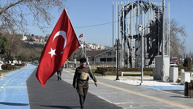 Torundan Dedeye Vefa Yürüyüşü Tekirdağ’da 111 Dakikalık Onur Nöbetiyle Sürüyor