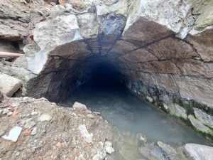 Trabzon Çömlekçi’de Roma Dönemi Su Kanalı Gün yüzüne Çıkıyor: 300-400 Metre Uzunlukta Tonozlu Keşif