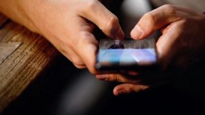 Türkiye’de Sosyal Medya Kullanımı: Haftalık ve Günlük Trendler, Dünya ile Karşılaştırmalı