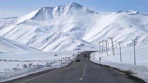 Van Yöresindeki Kar Yağışları ve Çığ Riski: Kontrol Önlemleri ve Güvenlik Vurgusu