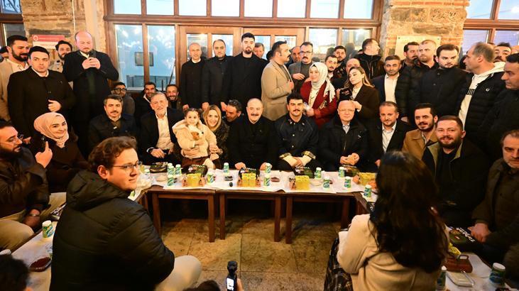 Varank’ın Bursa Sahurunda Birlik ve Bağımsızlık Vurgusu: Liderlik ve Dayanışma Mesajı