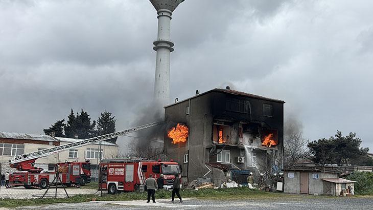 Yangın Söndürülürken Park Sorunu ve Kurtarılan Canlar: Büyükçekmece’de 3 Katlı Binada Olay