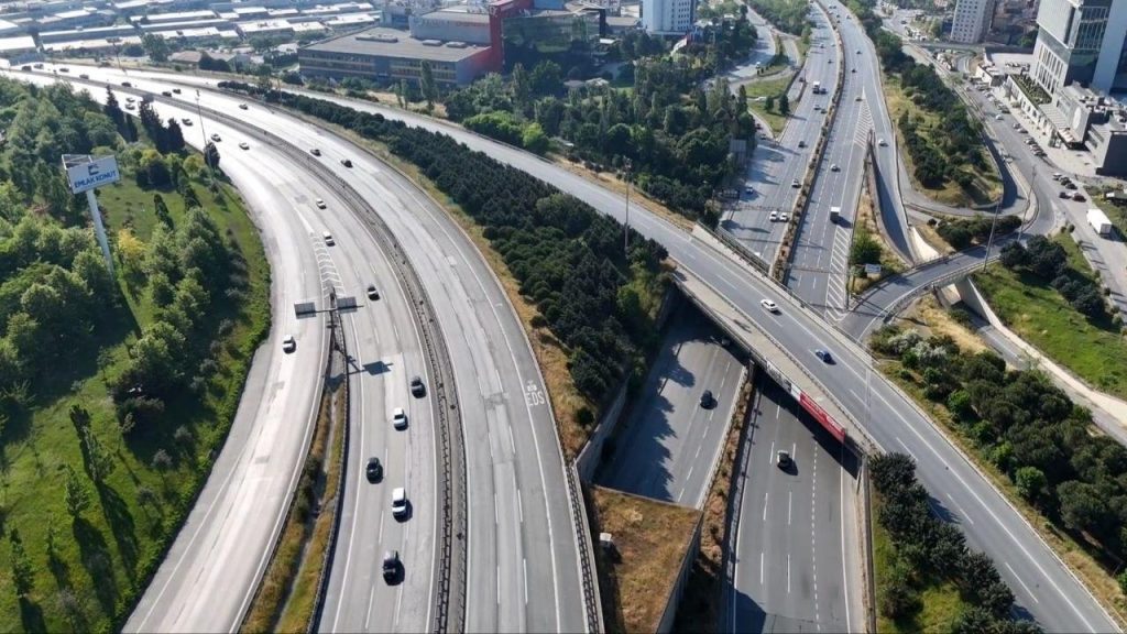 İstanbul’da Bayram Yolu Boşluk: Trafik Yüzde 1 Seviyesinde