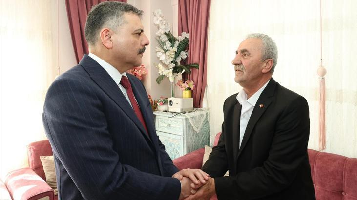 Şehit Ailesine Teraftarla Duygusal Bayram Tebriği ve Şehitlik Anısı