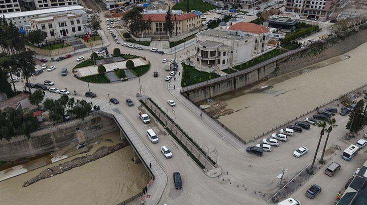 Hatay Ata Köprüsü Yıkımı ve Yeni Yaya Köprüsünün İnşası İçin Yol Güzergâhları