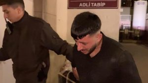 Şeker Mahallesi’nde Yaşanan Bıçaklı Saldırı: 1 Ölü, 1 Ağır Yaralı, 1 Tutuklama