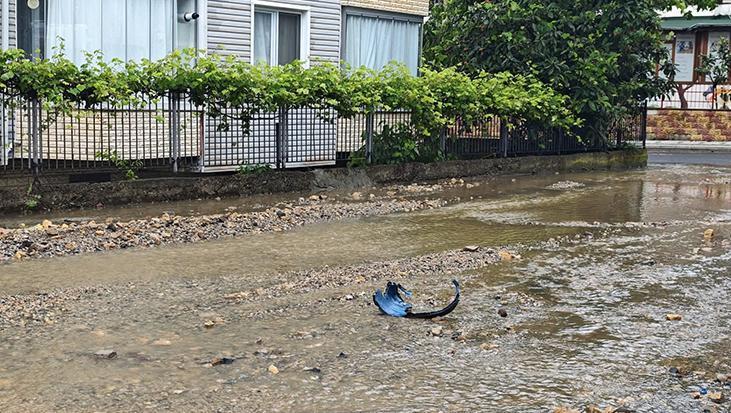 Ünye’de Yağışta Oluşan Su Baskınları: Ekipler Tahliye ve Güvenlik İçin Seferber