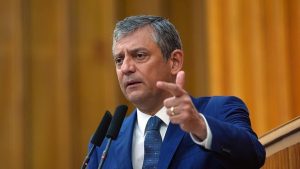 CHP’den Yeni Parti Geçişlerinde Toplu İstifa Planları ve Teşkilatlanma Süreci