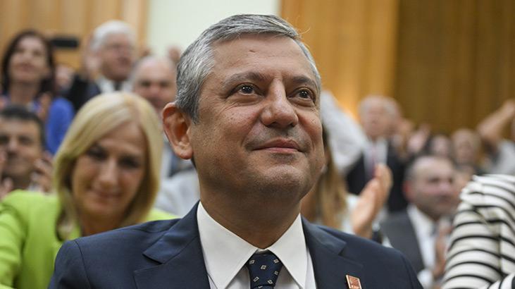 Özel: Yeni oluşum için hazırlıklar sürüyor ve grup kürsüsünde ana muhalefet hedefi vurgulanıyor