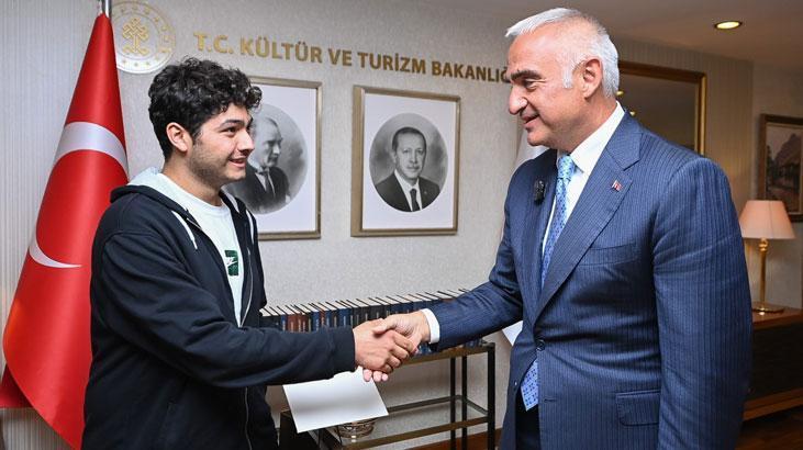 Antalya’da Azimle Yoluna Devam Eden Bir Gence: Ahmet Deniz’in Başarı Öyküsü