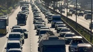 Cuma Akşamı Yoğun Trafik Raporu: Anadolu ve Avrupa Yakası İçin Anlık Girişimler