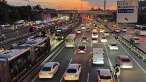 İstanbul’un Farklı Bölgelerinde Trafik Yoğunluğu ve Anlık Görünüm (İBB CepTrafik Verileri)