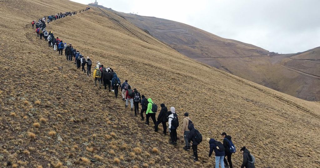 Palandöken Zirvesine Doğru: Cumhuriyet Temalı Geleneksel Dağ Tırmanışı