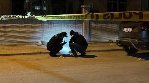 Yaralama Olayı: Boşanma Aşamasındaki Eşin Evinde Silahlı Tartışma Anı
